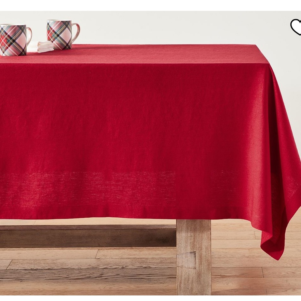 Pottery barn tablecloth new w/o tags 70x90 100% cotton stunning red color